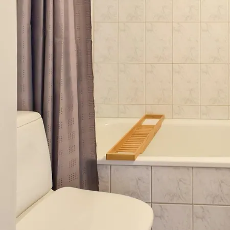 Stunning In W/ Indoor Swimming Pool, Sauna And 1 Bedrooms